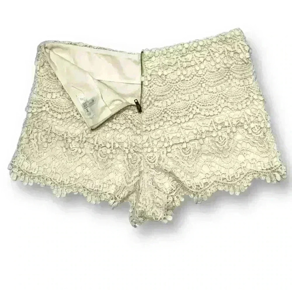 Womens Ivory Crochet Shorts by Love Fire Womens Size Small - Picture 3 of 8